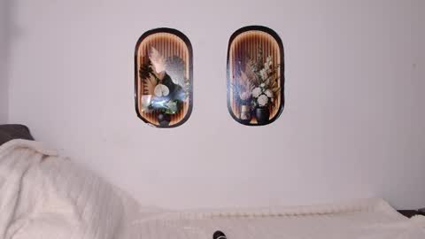 love bella  online show from 04/17/26, 12:24