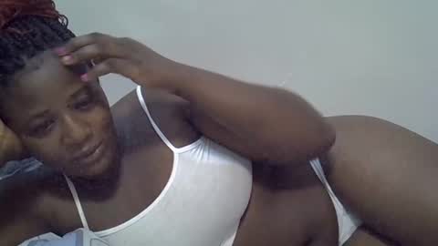 Snapshot of love_bug02 chatting on 01/15/26, 07:02 love bug online show from 01/15/26, 07:02