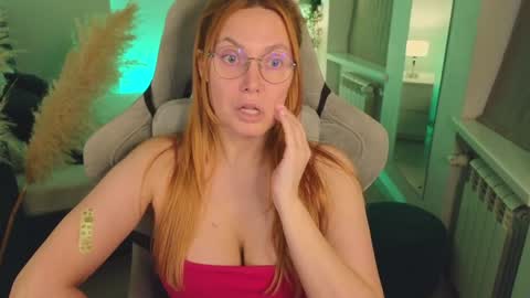 love_call online show from 01/15/25, 09:02