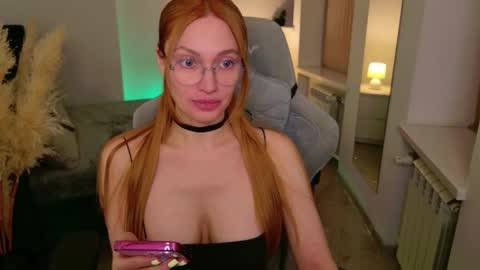 love_call online show from 10/11/25, 05:17