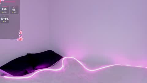 Snapshot of love_coin chatting on 01/24/25, 10:19 Love is name - I want to be your hobby General of hearts troops online show from 01/24/25, 10:19