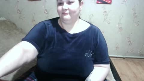 Snapshot of love_milanna chatting on 12/23/24, 02:02 Milana online show from 12/23/24, 02:02