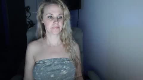 LoVe On  online show from 02/14/26, 10:45