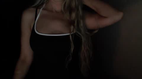 LoVe On  online show from 05/28/26, 10:12
