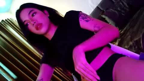 Seren online show from 11/21/25, 06:01