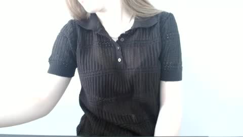 Vivian online show from 06/18/26, 11:14
