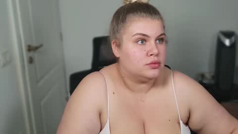 Ally online show from 09/29/25, 02:22