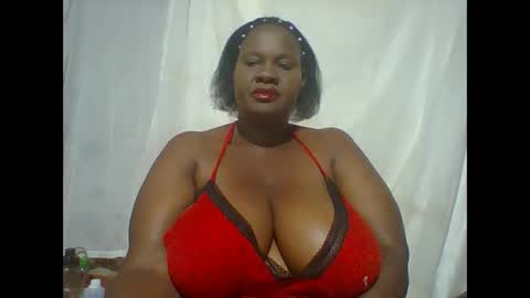 Snapshot of lovebigmelon chatting on 11/09/25, 08:01 Lynn online show from 11/09/25, 08:01