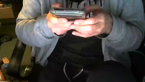 Snapshot of lovebird71 chatting on 02/15/26, 02:30 lovebird71 online show from 02/15/26, 02:30