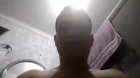 Snapshot of lovecam2camgo chatting on 10/23/25, 10:19 lovecam2camgo online show from 10/23/25, 10:19