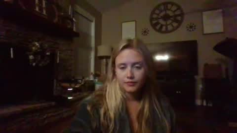 loveclaireelise online show from 08/08/26, 08:16