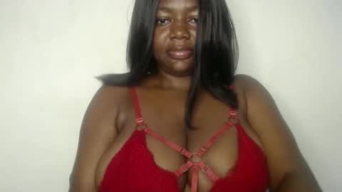 Snapshot of lovecumsluttie chatting on 10/04/25, 11:36 mila online show from 10/04/25, 11:36