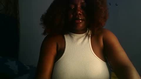 Snapshot of lovecumsluttie chatting on 10/08/25, 07:11 mila online show from 10/08/25, 07:11