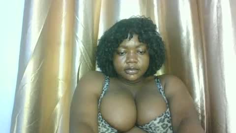 mila online show from 03/11/26, 11:00