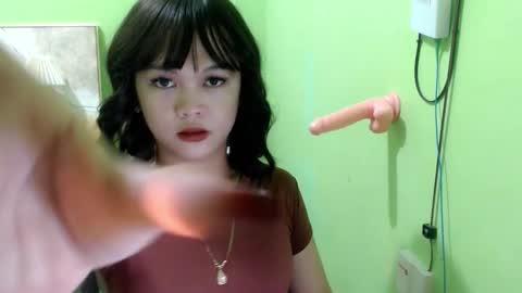 Snapshot of lovee_gelly chatting on 09/18/25, 05:31 Gelly online show from 09/18/25, 05:31