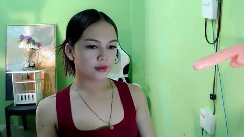 Snapshot of lovee_gelly chatting on 10/29/25, 10:28 Gelly online show from 10/29/25, 10:28