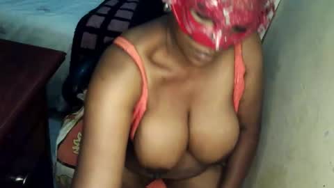 loveedee4 online show from 03/05/26, 08:16