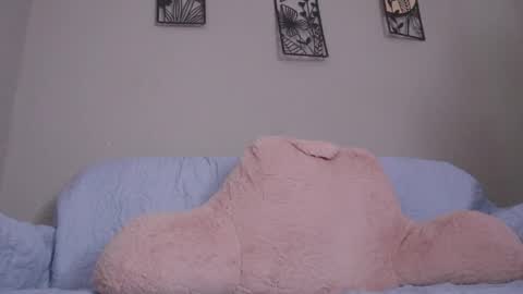 Snapshot of loveegirll chatting on 06/05/26, 04:08 katalina online show from 06/05/26, 04:08