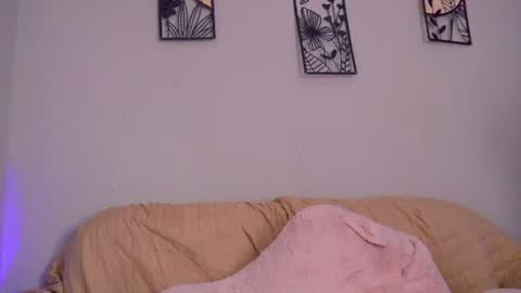 Snapshot of loveegirll chatting on 07/14/26, 05:56 katalina online show from 07/14/26, 05:56