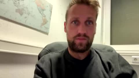 Snapshot of lovefuesse chatting on 11/11/25, 08:58 lovefuesse online show from 11/11/25, 08:58