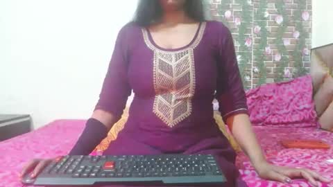 Divya online show from 02/13/25, 01:19