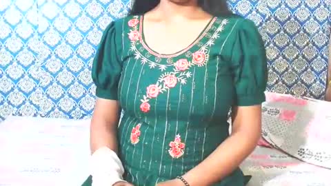 Divya online show from 03/06/26, 03:08