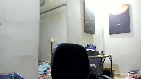 Snapshot of lovehairyindian chatting on 03/03/25, 06:44 Indian hairy online show from 03/03/25, 06:44