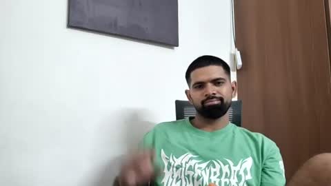 Snapshot of lovehairyindian chatting on 07/03/26, 10:32 Indian hairy online show from 07/03/26, 10:32
