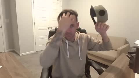 lovehatlovers online show from 09/19/25, 08:16