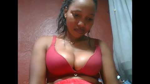 Snapshot of loveinlife750427 chatting on 11/20/25, 06:18 loveinlife750427 online show from 11/20/25, 06:18