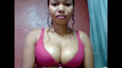 Snapshot of loveinlife750427 chatting on 11/29/25, 11:13 loveinlife750427 online show from 11/29/25, 11:13