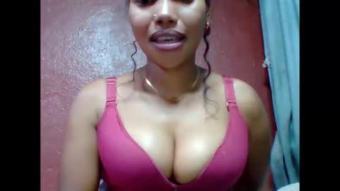 Snapshot of loveinlife750427 chatting on 12/03/25, 08:12 loveinlife750427 online show from 12/03/25, 08:12