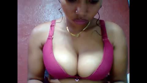 Snapshot of loveinlife750427 chatting on 12/04/25, 06:12 loveinlife750427 online show from 12/04/25, 06:12