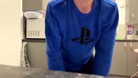 Snapshot of loveit23456 chatting on 11/21/25, 01:37 getnaked123 online show from 11/21/25, 01:37