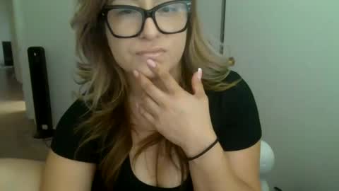 Doll 4 you online show from 10/09/25, 05:11