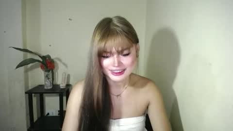 lovelily_xoxo online show from 02/06/26, 12:15