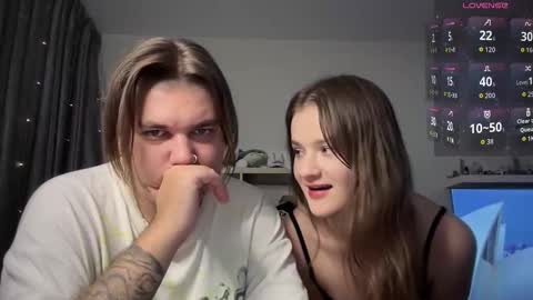 Mileena and Oliver online show from 11/03/25, 11:04