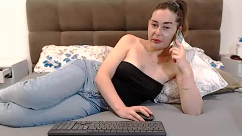 Snapshot of lovellykitty_1 chatting on 07/14/26, 10:21 lovellykitty online show from 07/14/26, 10:21
