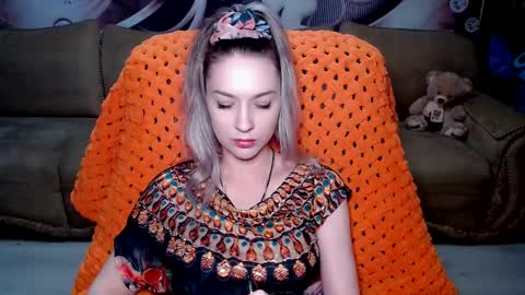 Snapshot of lovellymalina chatting on 12/30/24, 05:44 private open online show from 12/30/24, 05:44