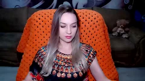 Snapshot of lovellymalina chatting on 01/04/25, 02:14 private open online show from 01/04/25, 02:14