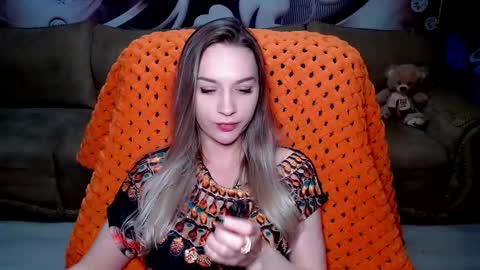 Snapshot of lovellymalina chatting on 01/04/25, 05:16 private open online show from 01/04/25, 05:16