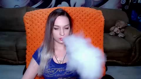 Snapshot of lovellymalina chatting on 03/03/25, 10:06 private open online show from 03/03/25, 10:06