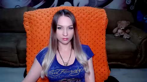 Snapshot of lovellymalina chatting on 03/08/25, 09:06 private open online show from 03/08/25, 09:06