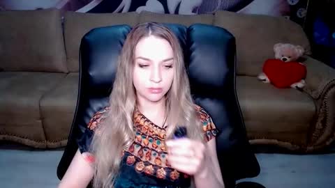 Snapshot of lovellymalina chatting on 02/05/26, 11:59 private open online show from 02/05/26, 11:59
