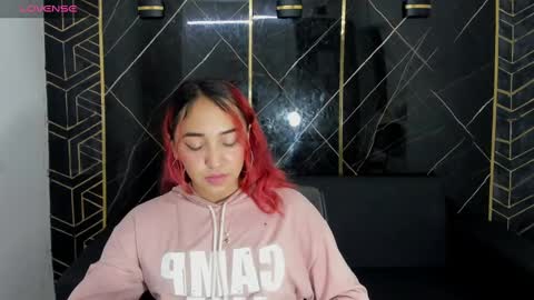 Snapshot of lovely_ashlee chatting on 12/03/24, 03:52 lovely_ashlee online show from 12/03/24, 03:52