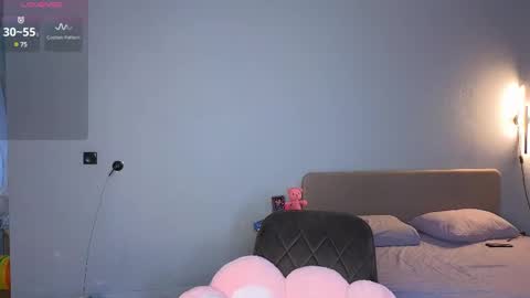 Jenny online show from 02/11/25, 02:57