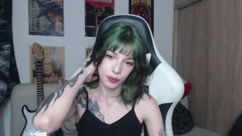 Cassie online show from 01/05/25, 12:42