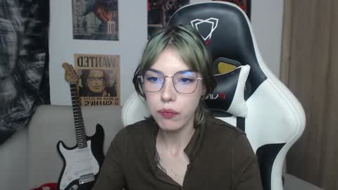 Cassie online show from 01/30/25, 01:22