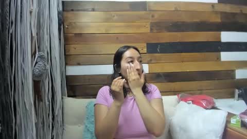 Snapshot of lovely_chloe19 chatting on 01/29/25, 10:16 Chloe online show from 01/29/25, 10:16