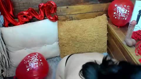 Snapshot of lovely_chloe19 chatting on 02/14/25, 03:58 Chloe online show from 02/14/25, 03:58